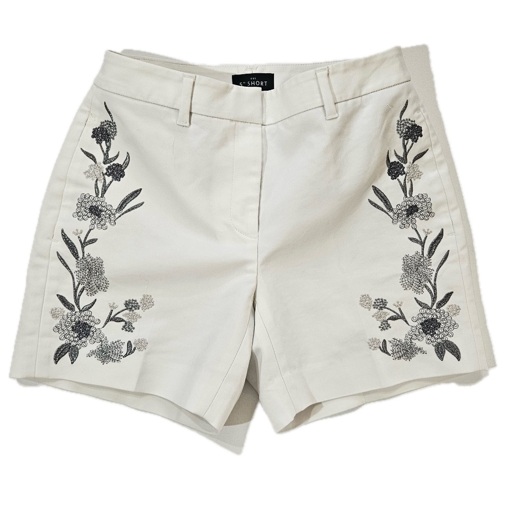 White House Black Market Shorts Womens 00‎ White Floral Embroidered 5 Inseam